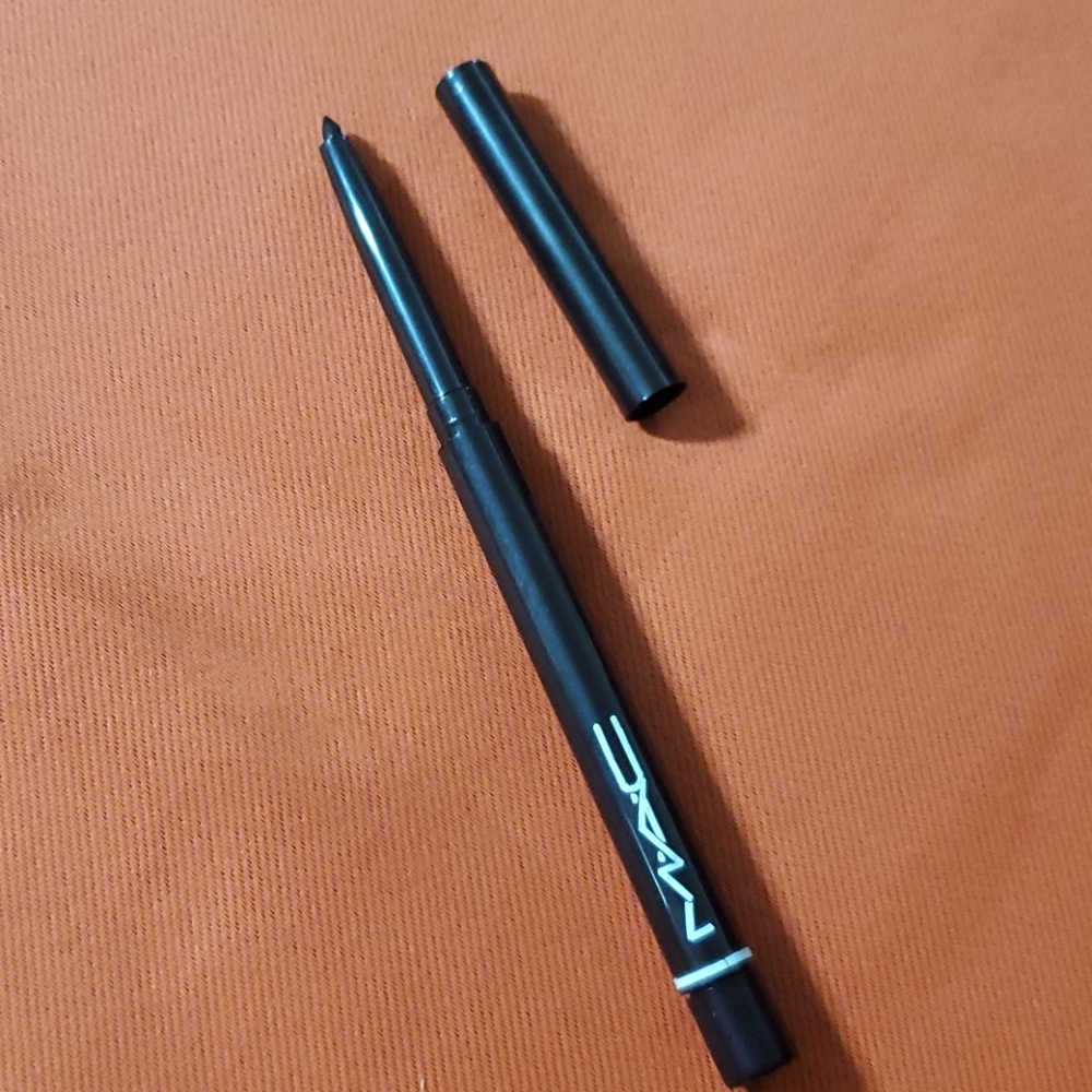 MAC Eye Liner Pencil